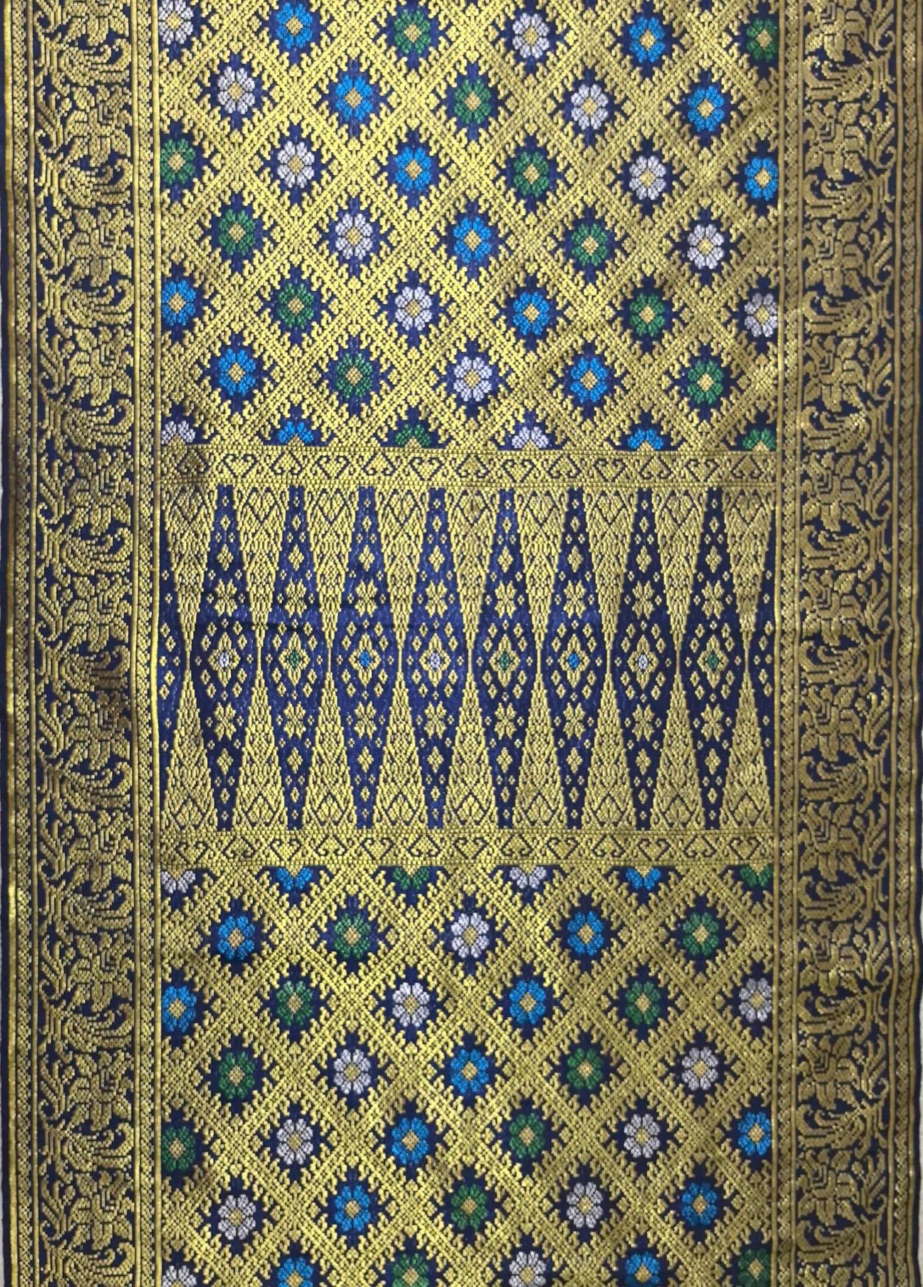 Kain Asli Brunei Silubang Bangsi